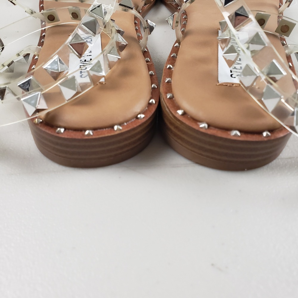 Steve Madden Travel Clear Tan Silver Pyramid Studded Gladiator Sandals 8.5M - Picture 6 of 11